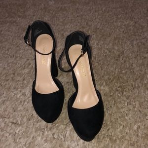 Black ankle tied heels